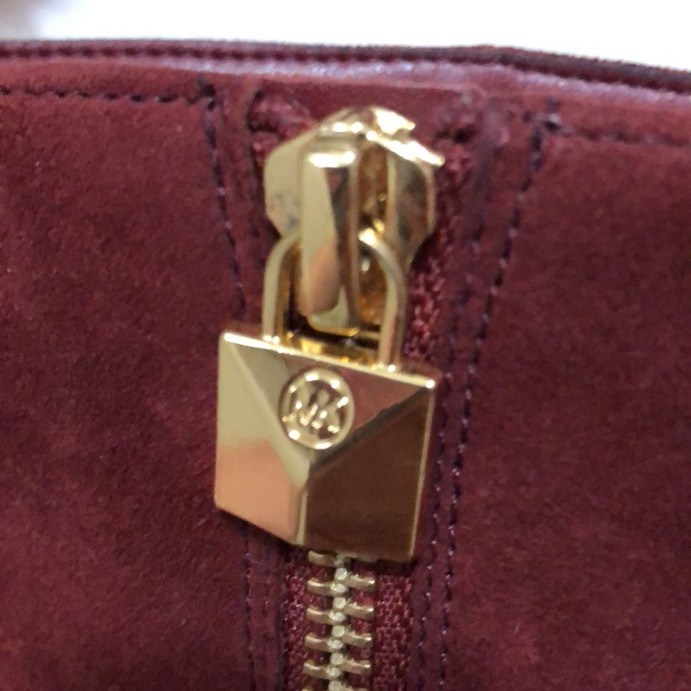 • MICHAEL KORS • Burgundy Suede Platform Ankle Boots • FRENCHIE - Picture 4 of 16